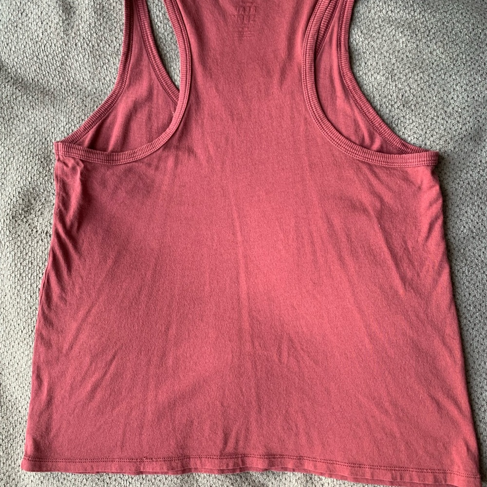 Basic AE Tank - Picture 2 of 3